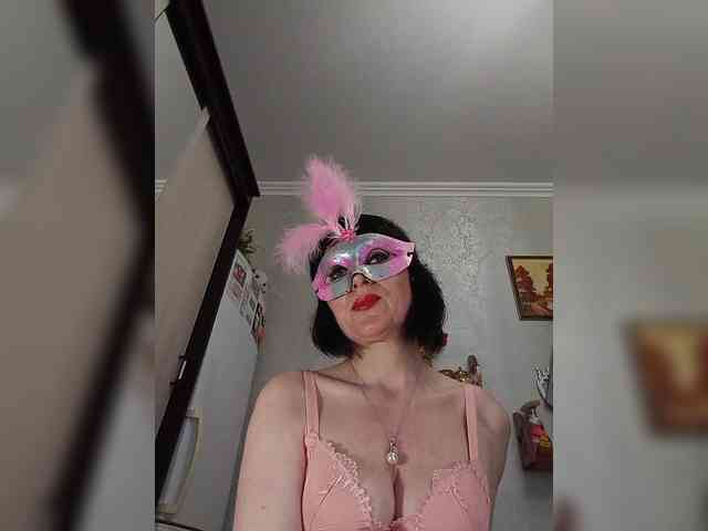 Lilya18 webcam