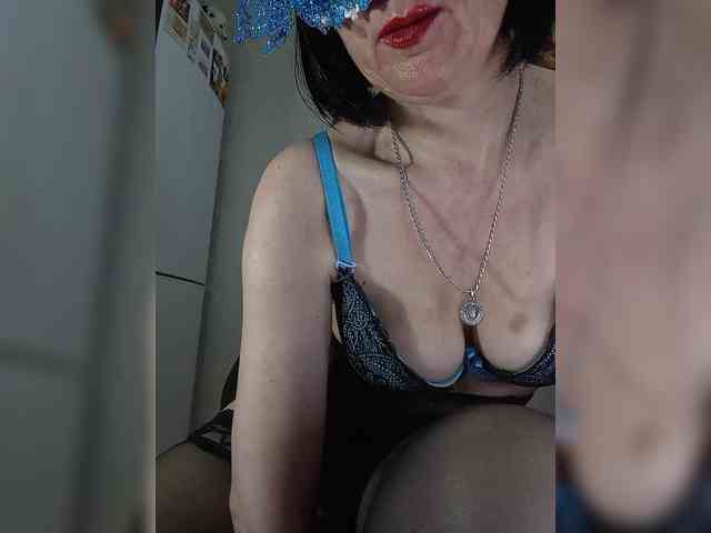 Lilya18 webcam