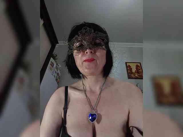Lilya18 webcam