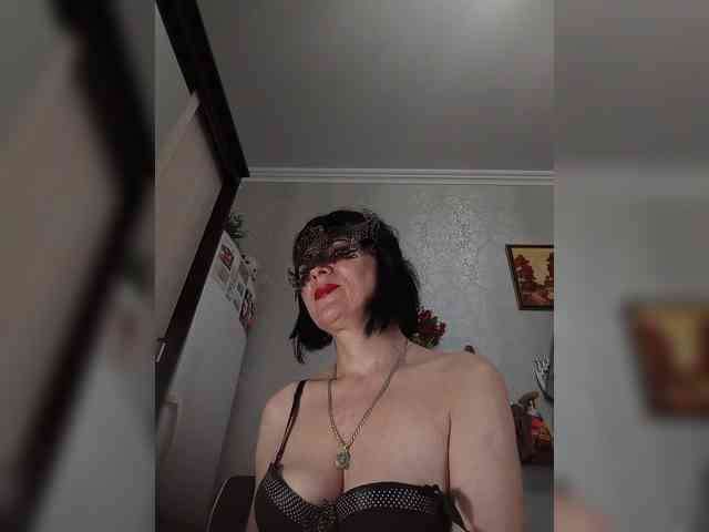 Lilya18 webcam