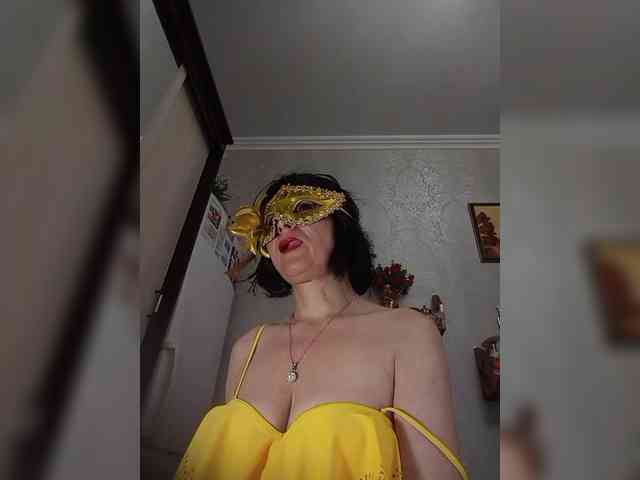 Lilya18 webcam