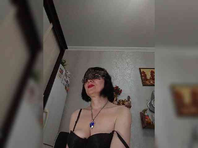 Lilya18 webcam