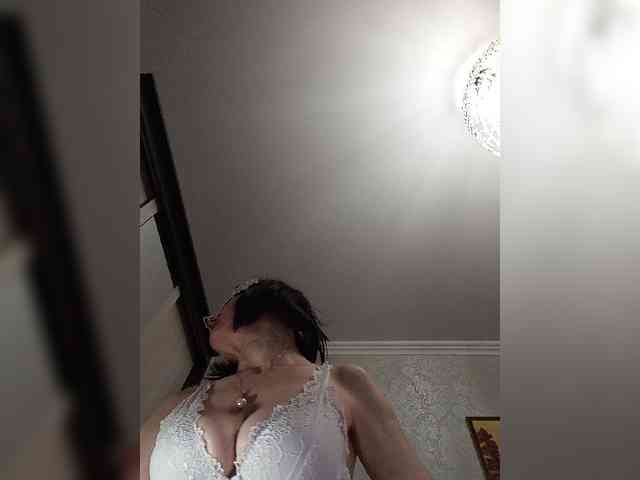 Lilya18 webcam