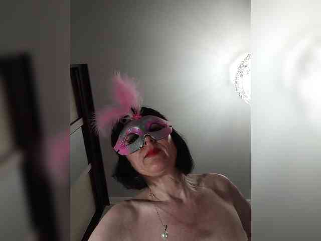 Lilya18 webcam