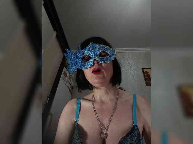 Lilya18 webcam