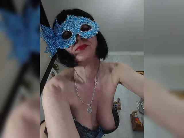 Lilya18 webcam