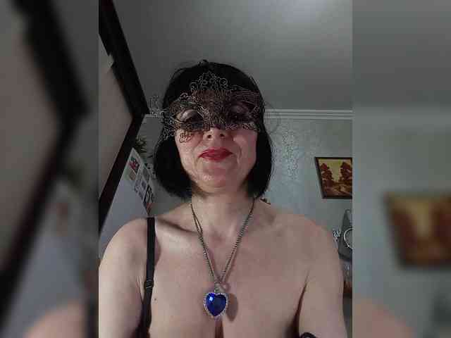 Lilya18 webcam