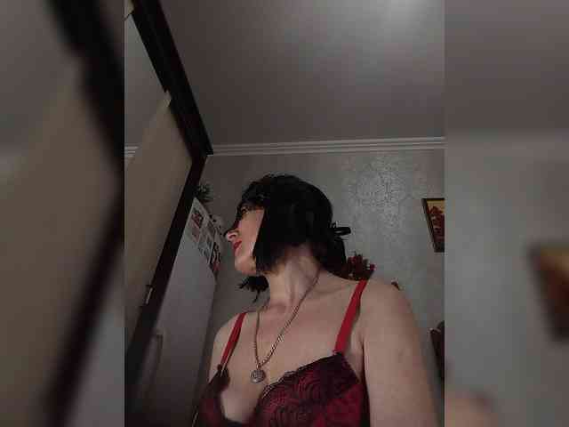 Lilya18 webcam