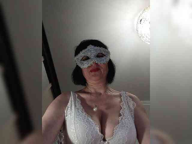 Lilya18 webcam