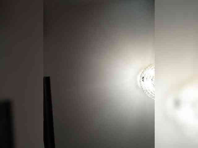 Lilya18 webcam