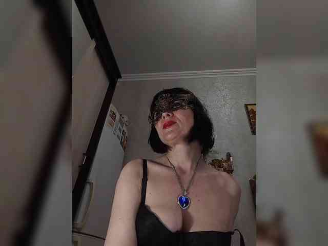 Lilya18 webcam