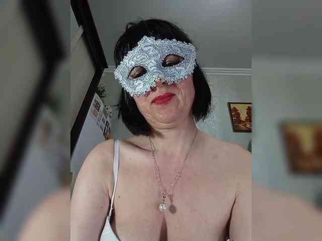 Lilya18 webcam