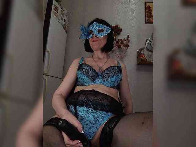Lilya18 webcam
