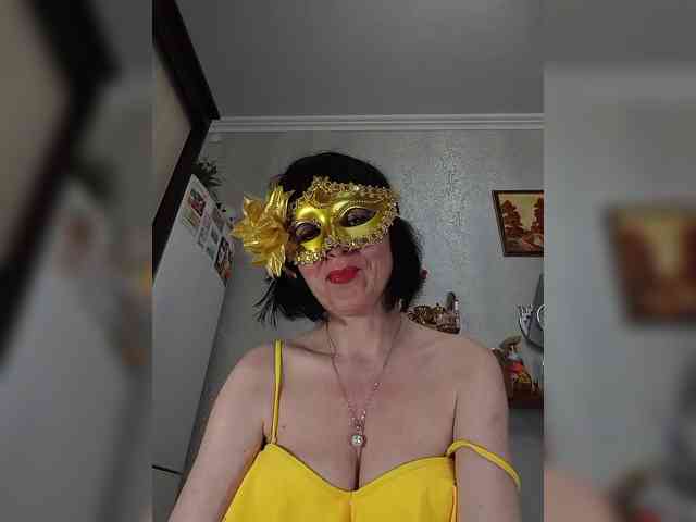 Lilya18 webcam