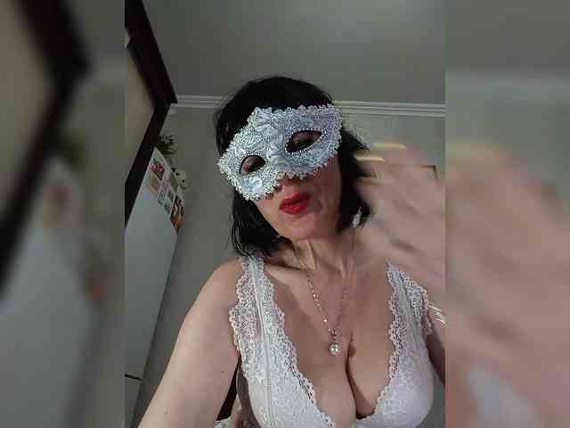Lilya18 webcam