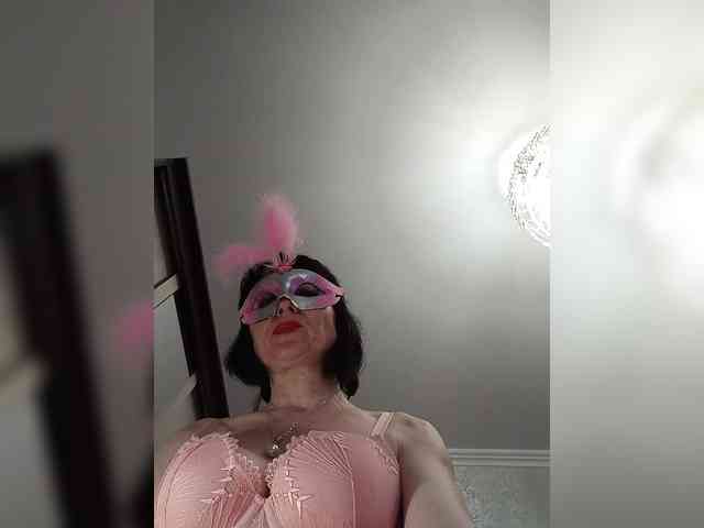 Lilya18 webcam