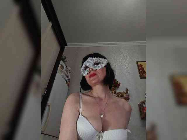 Lilya18 webcam