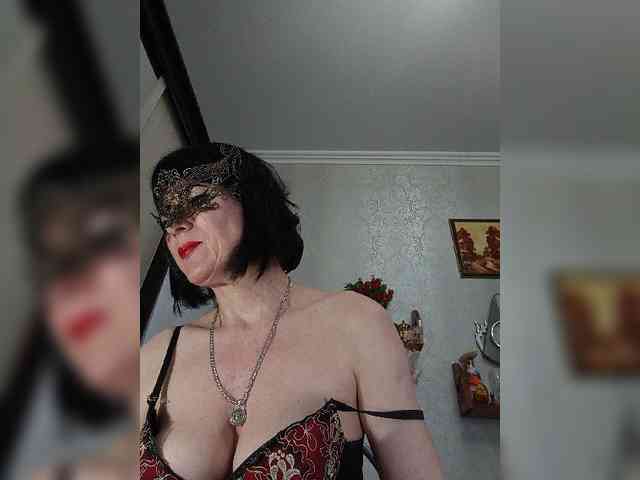 Lilya18 webcam
