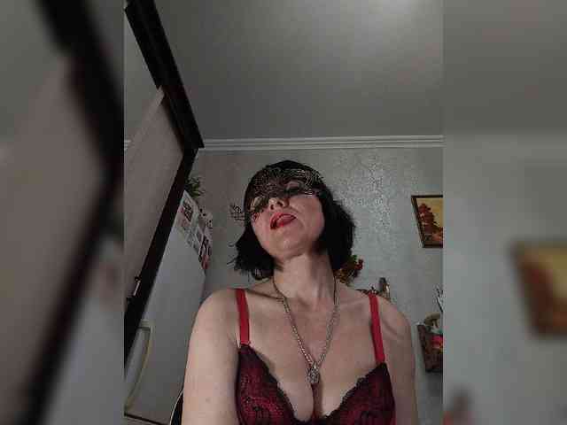 Lilya18 webcam
