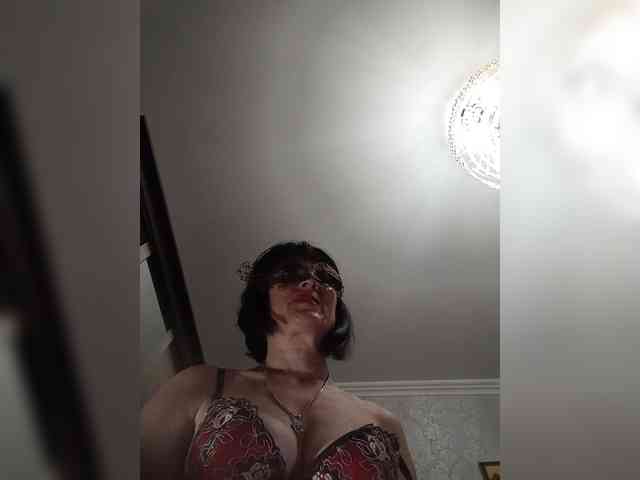 Lilya18 webcam