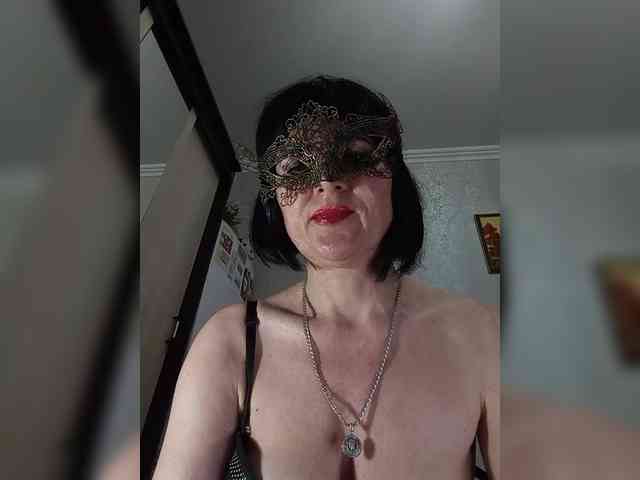 Lilya18 webcam