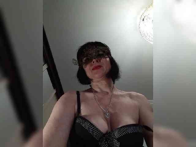Lilya18 webcam