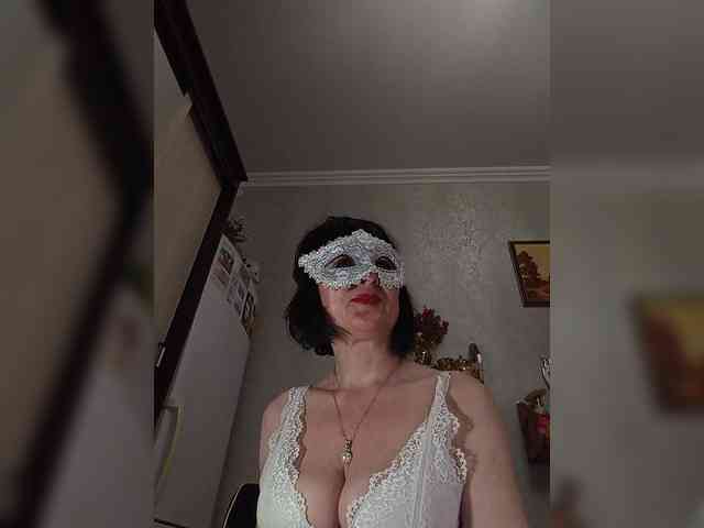 Lilya18 webcam