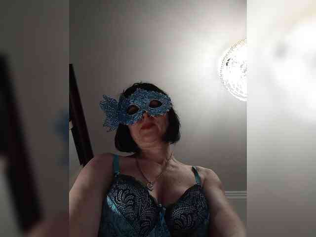 Lilya18 webcam