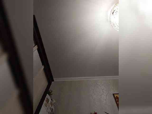 Lilya18 webcam