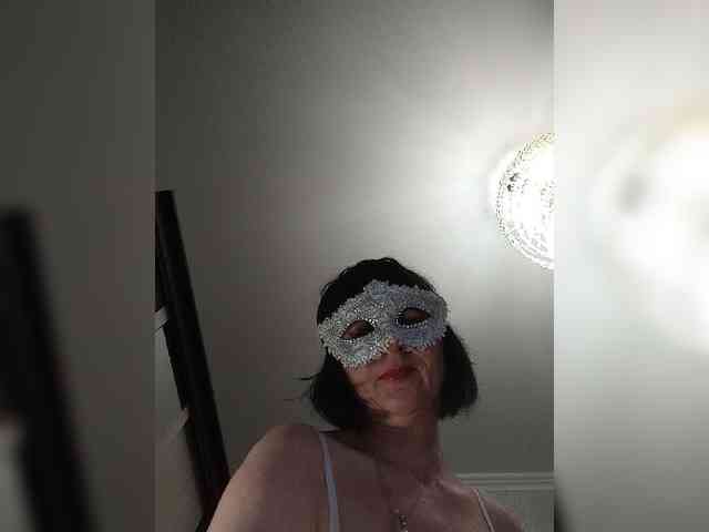 Lilya18 webcam