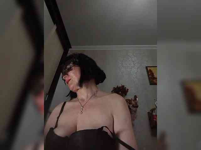 Lilya18 webcam