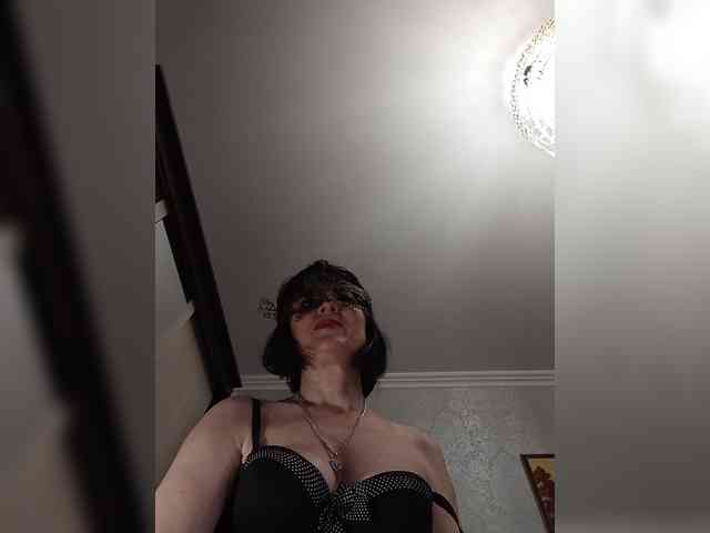 Lilya18 webcam