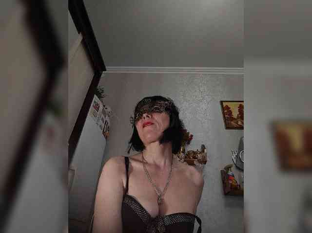 Lilya18 webcam