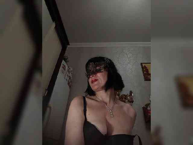 Lilya18 webcam