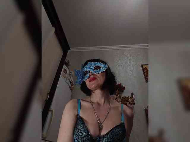 Lilya18 webcam