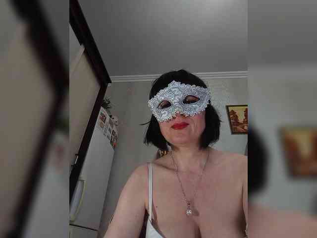 Lilya18 webcam