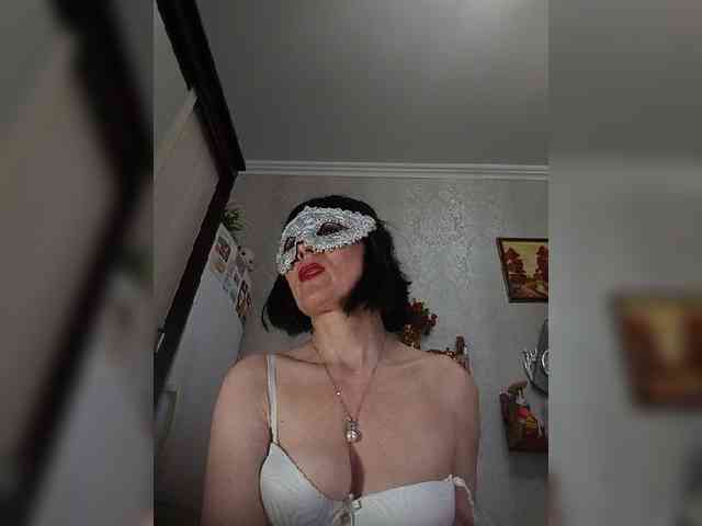 Lilya18 webcam