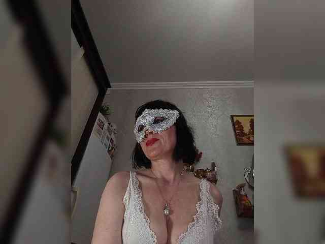 Lilya18 webcam
