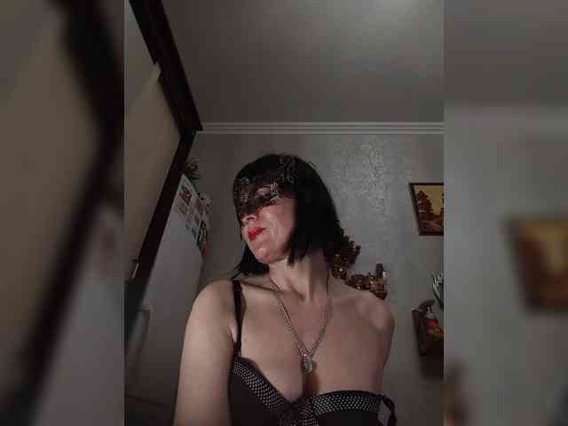Lilya18 webcam