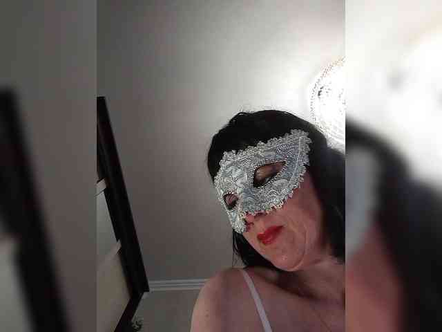 Lilya18 webcam