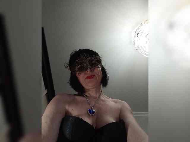Lilya18 webcam