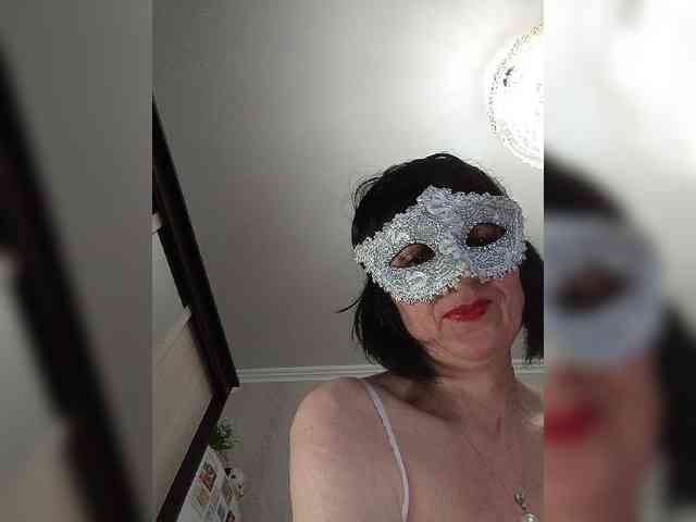 Lilya18 webcam