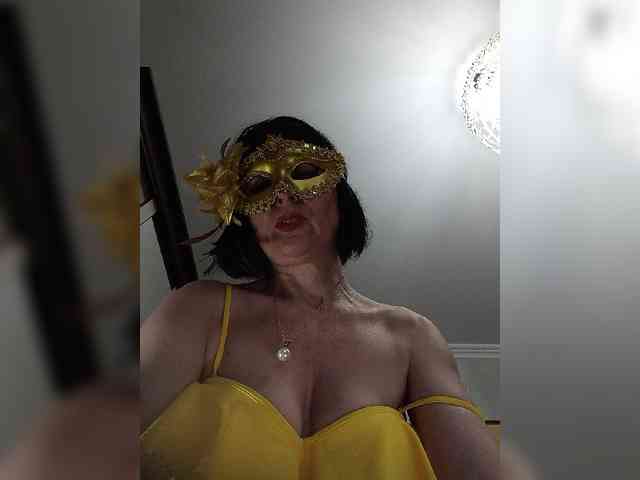 Lilya18 webcam
