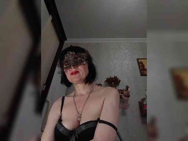 Lilya18 webcam