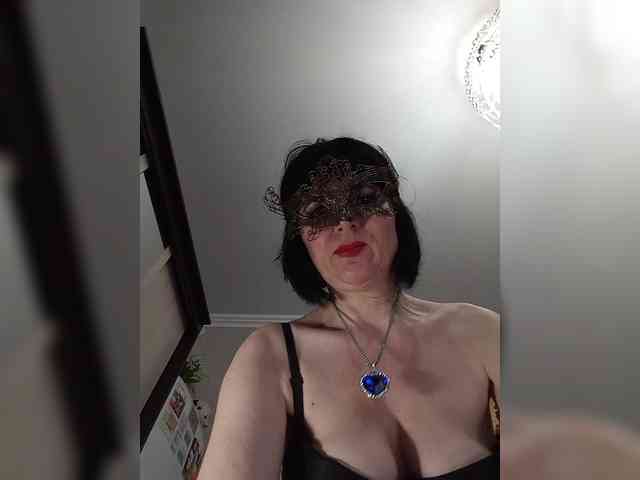 Lilya18 webcam