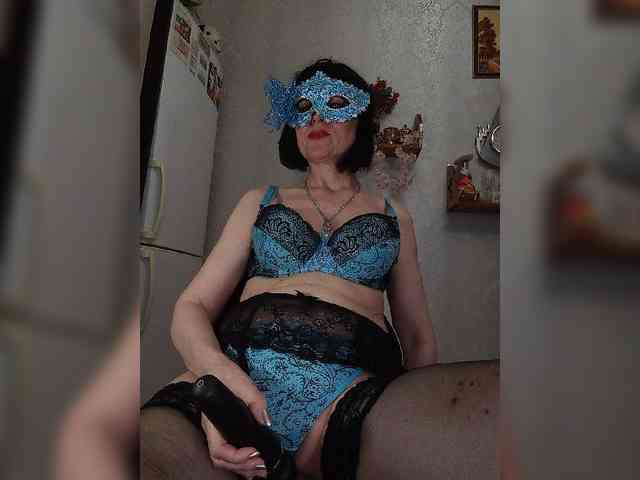 Lilya18 webcam