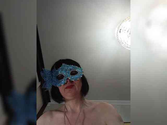 Lilya18 webcam