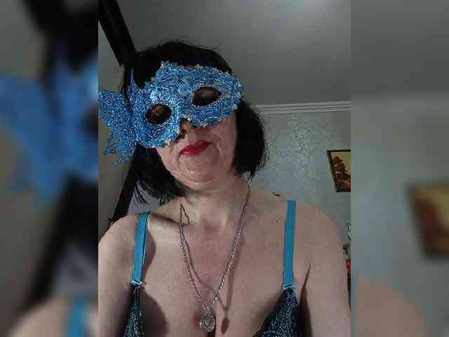Lilya18 webcam