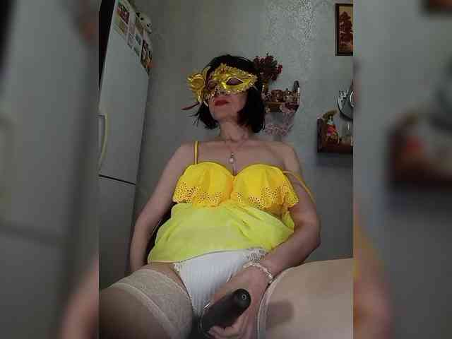 Lilya18 webcam