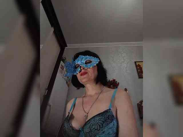 Lilya18 webcam